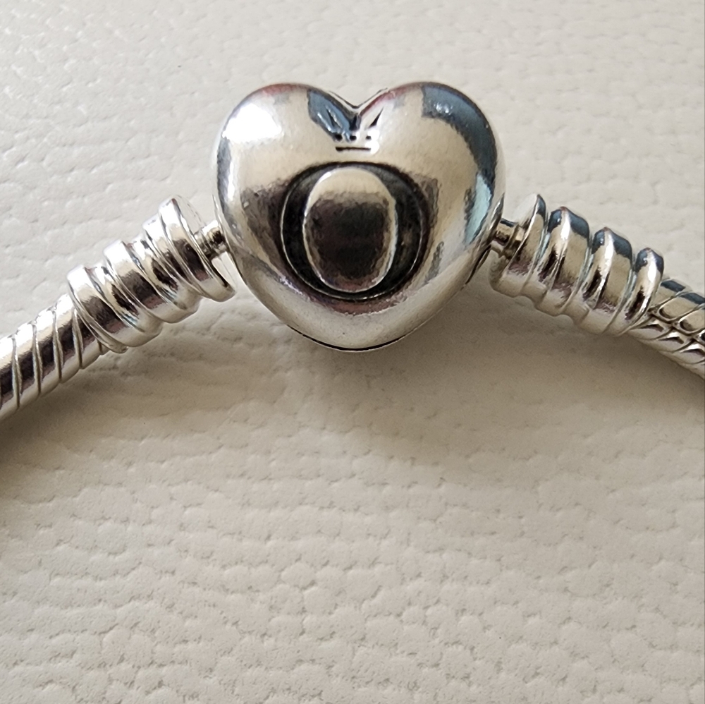 Pandora Moments Heart Clasp Snake Chain Bracelet 7IN - Picture 7 of 8
